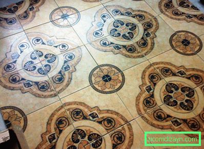 keramična ploščica na tleh v hodniku