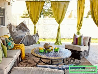 bp_hcocl101h_outdoor-room-with-zavese-72257_50613_h-jpg-rend-hgtvcom-1280-960